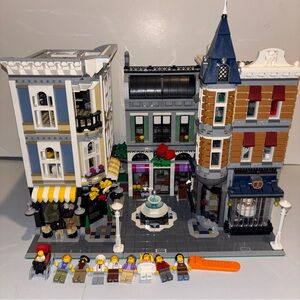 LEGO #10255 Assembly Square